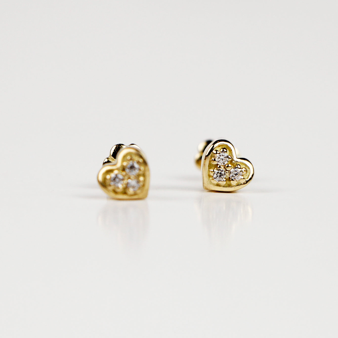 Aretes de Oro de 18k Anisa con Circones Peruviana Joyas