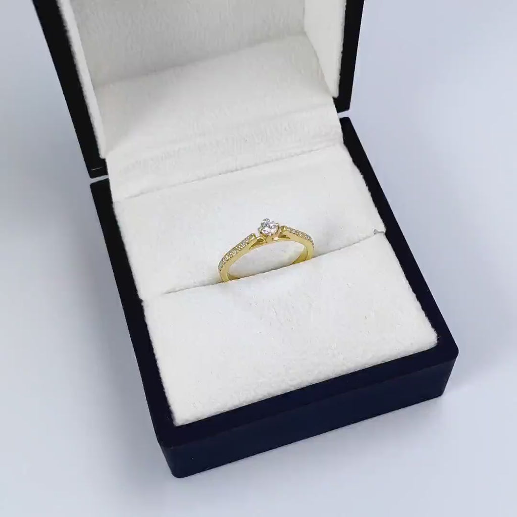 Anillo de Compromiso "Amor de mi vida" en oro de 18K con diamante - Peruviana Joyas