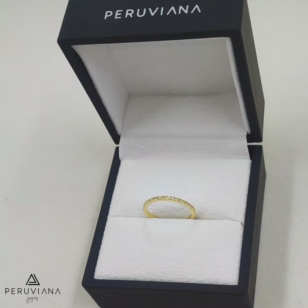 Anillo de Promesa "Churumbela II" en oro de 18K con zafiros blancos - Peruviana Joyas
